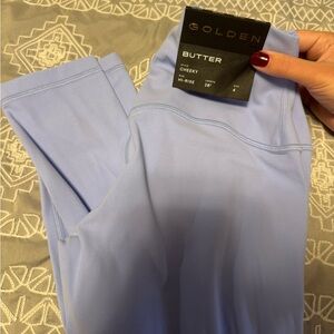 Aritzia leggings size 4